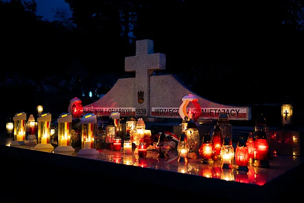 87 rocznica rozpoczęcia II Wojny Światowej - uroczystości na cmentarzu
