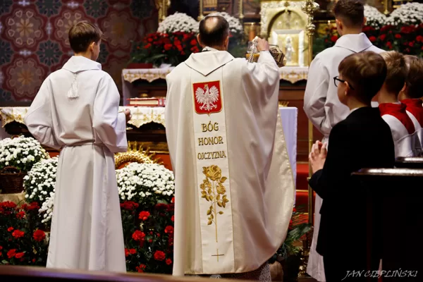 Rabczańskie obchody 106 rocznicy odzyskania przez Polskę niepodległości